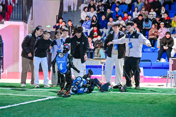 具身智能与人形机器人科技教育研讨会在京举行